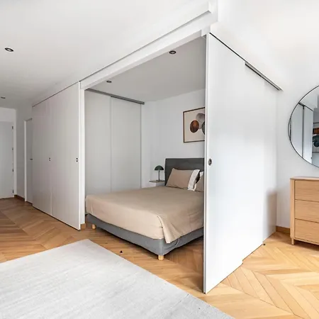 Arc De Triomphe, Etoile, Champs-elysees Apartment *