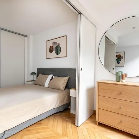Apartment Arc De Triomphe, Etoile, Champs-elysees *